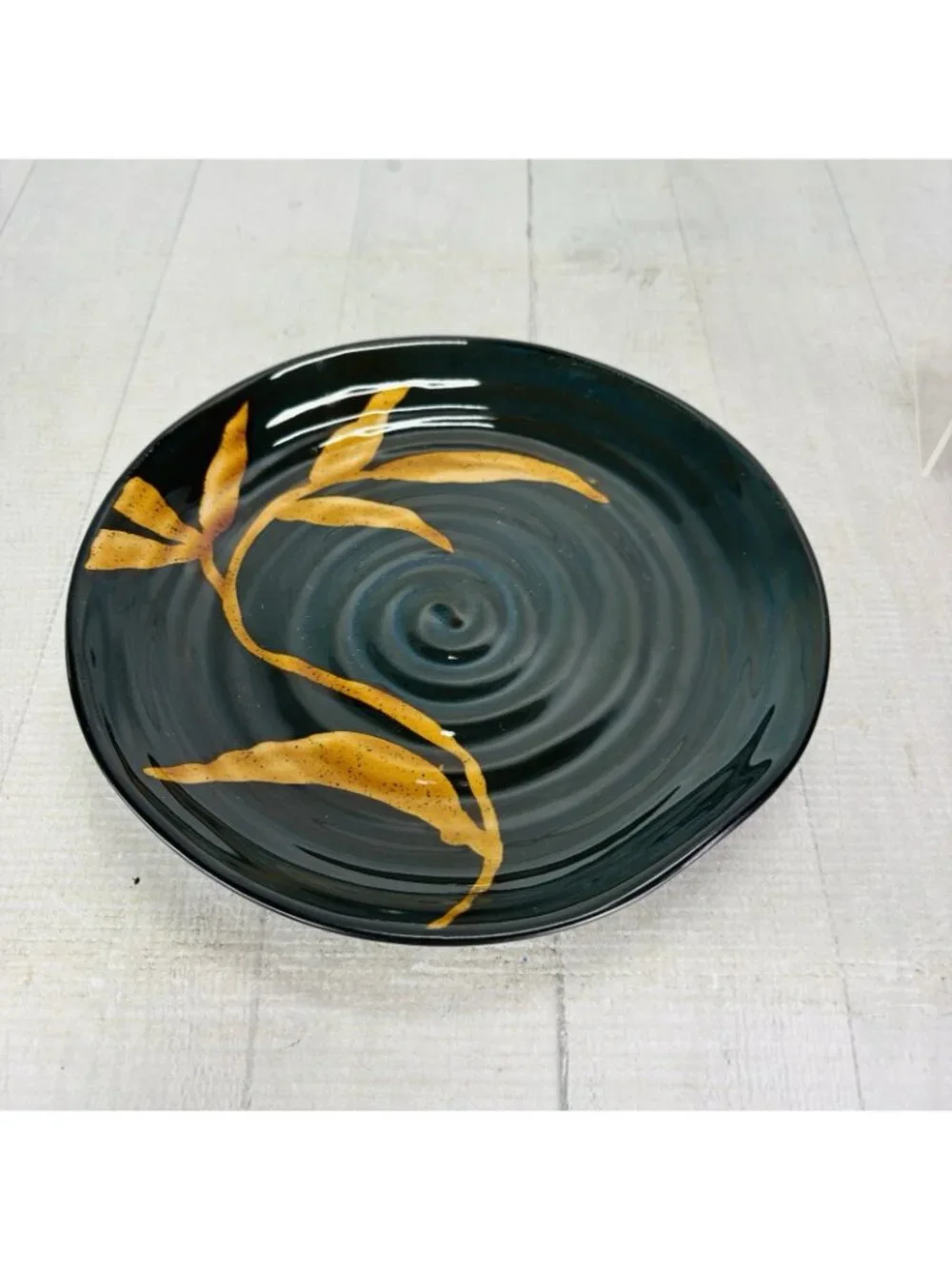 Pier 1 DAKARA Bamboo Leaf Yellow Rust Hand Painted Stoneware 8 5/8